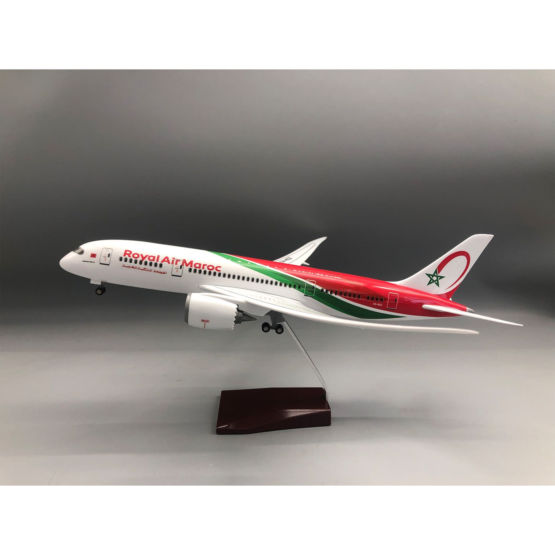 Model Pesawat Royal Air Maroc  - Home Office Architecture ulasan dan harga